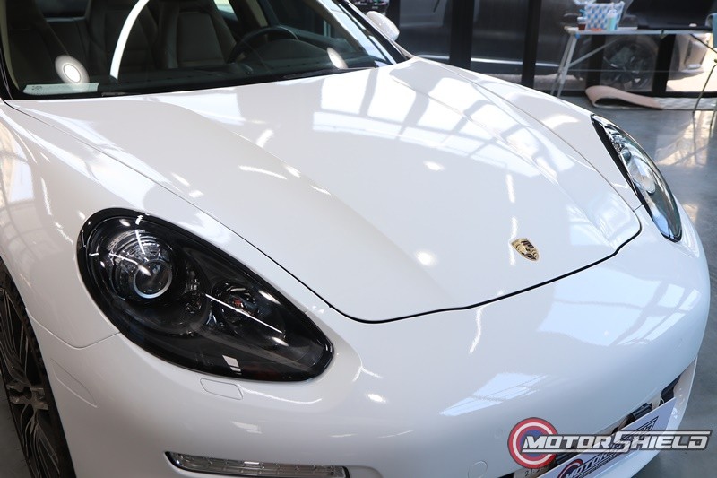 랩핑으로 상쾌한 기분전환! 파나메라 화이트유광 전체랩핑 / 대전 유성구