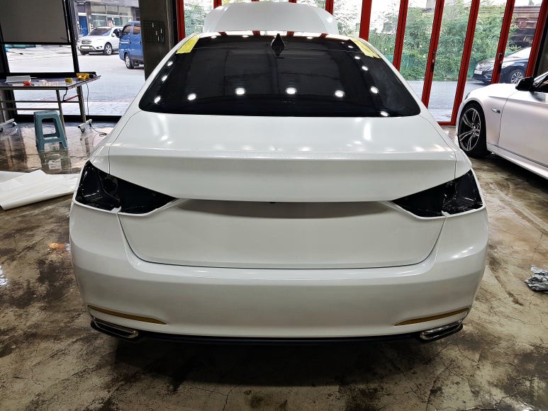 전체랩핑 현대 제네시스380 에이버리 다이아몬드 화이트 풀시공 / 부산 해운대구