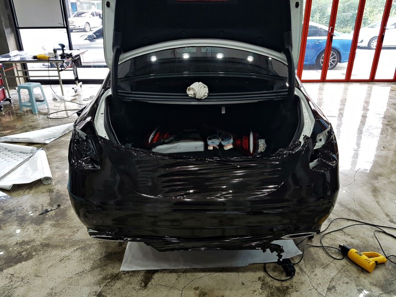 벤츠E클래스 전체랩핑 어때요? 부산랩핑 / 부산 해운대구