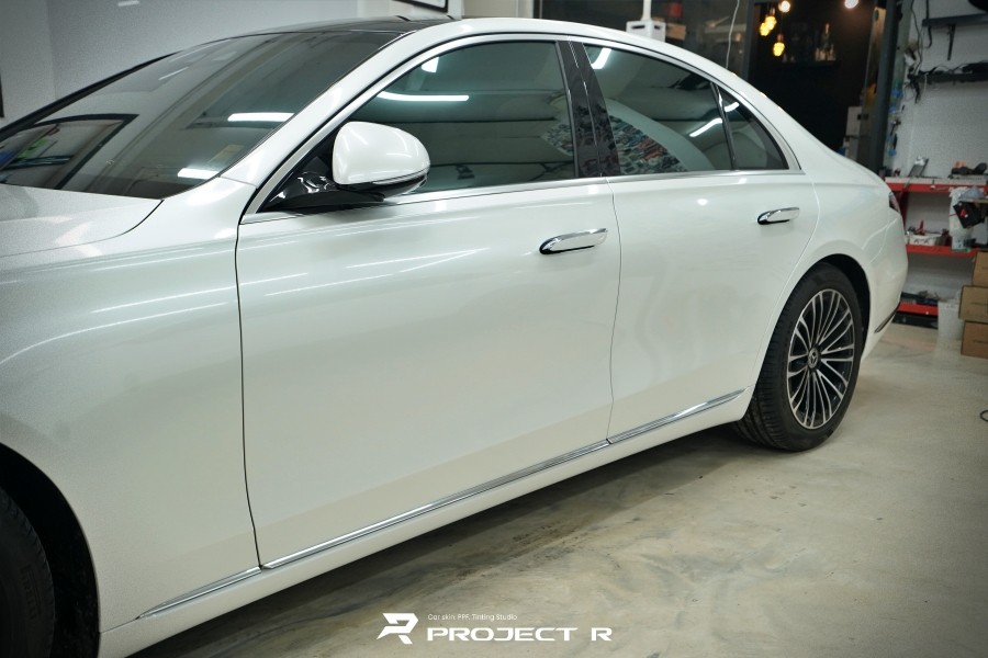 벤츠 S클래스 신형 S350d 에이버리 유광 화이트펄 전체 랩핑 시공, 부천 프로젝트알 / 부천 원미구 상동
