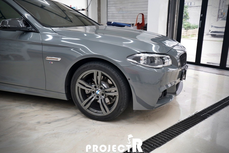 BMW 5시리즈 에이버리 다크 그레이 전체 랩핑, 인천 부천 자동차 래핑 전문 프로젝트알 / 부천 원미구 상동