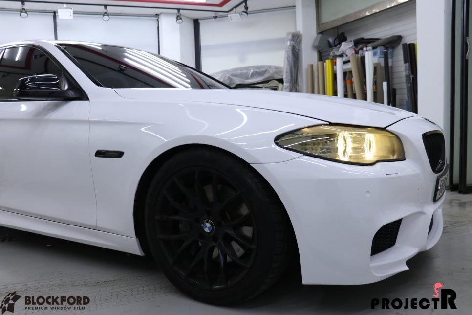 부천랩핑 BMW 520d 전체랩핑 에이버리 유광화이트 래핑시공기