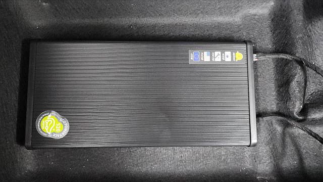 벤츠 gle 블랙박스 아이나비QXD메가+ 4채널, 에코파워팩 S20 보조배터리 제이엘커스텀 대전점에서 시공완료! / 대전 서구, 세종, 청주, 천안