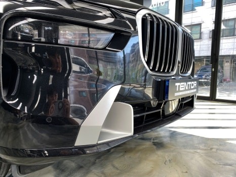 BMW X7 크롬죽이기 랩핑 합리적인 비용으로 시공 했습니다.