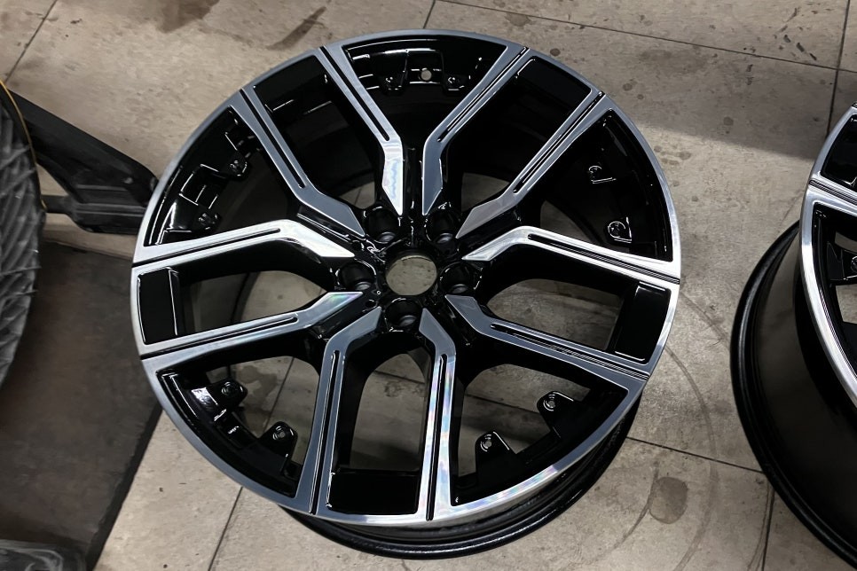 BMW전기차  i7 , i4  휠복원 잘하는 곳에서 했어요. / 강남 대치동