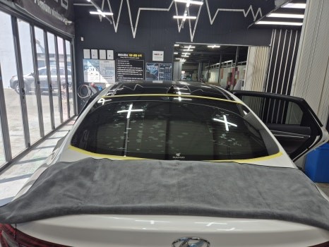 김해 썬팅 후면  열차단과 시야 확보를 동시에 잡는 방법 / 경남 김해