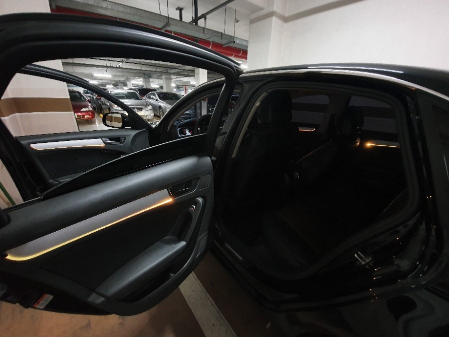 아우디 a4 13년식 차량에 엠비언트 시공 실내 분위기 up!! / 시흥, 안산, 군포, 안양