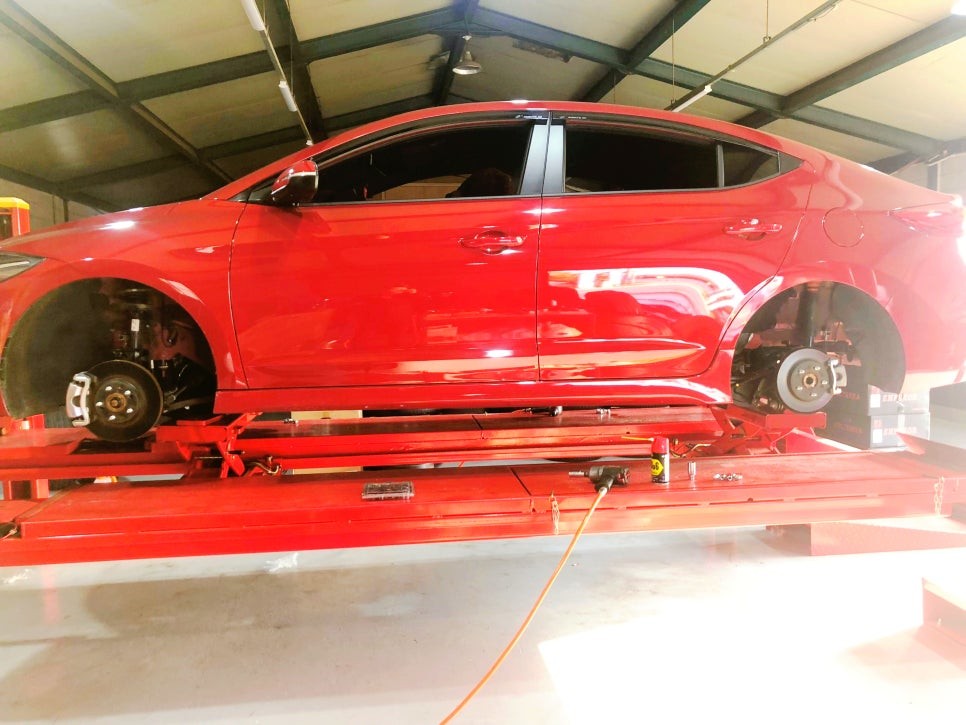 [아반떼AD 스포츠 울트라레제라st 화이트 17인치 휠 튜닝]아반떼AD/스포츠튜닝/아반떼튜닝/벤조볼트/VENZO/울트라레제라17인치/힐링타이어/남양주힐링타이어/남양주휠튜닝/오즈/ / 남양주, 강동, 하남, 송파