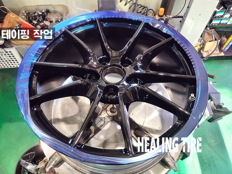 포르쉐 박스터 유광블랙 분체 도장 후기~! 남양주휠복원 구리타이어 남양주타이어 의정부타이어 휠복원 휠수리 다산동타이어 / 남양주, 강동, 하남, 송파