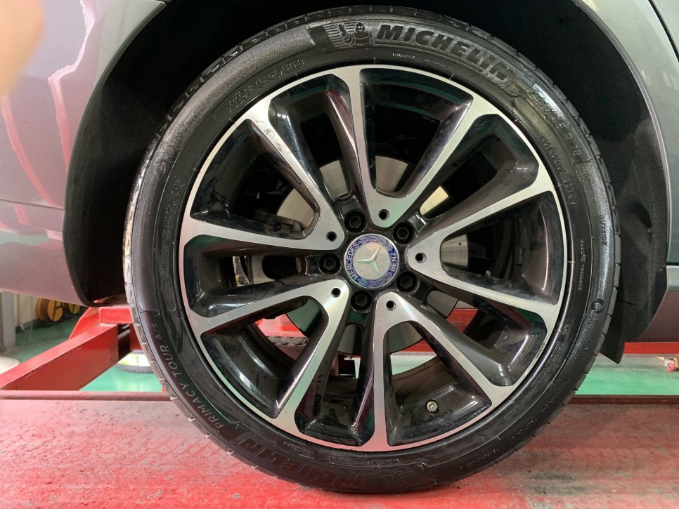 남양주 타이어 벤츠e클 미쉐린 투어as 2454518 타이어교체  작업 / 남양주, 강동, 하남, 송파