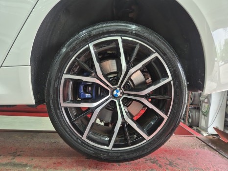 BMW 5시리즈 타이어교체 및 공기압 누설 주입구 부식 완벽 해결! / 남양주, 강동, 하남, 송파