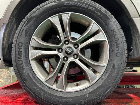 의정부 휠복원 휠수리 현대 베라크루즈 금호 크루젠 HP51 255/55R18 타이어 교체 및 얼라이먼트 작업 / 남양주, 강동, 하남, 송파