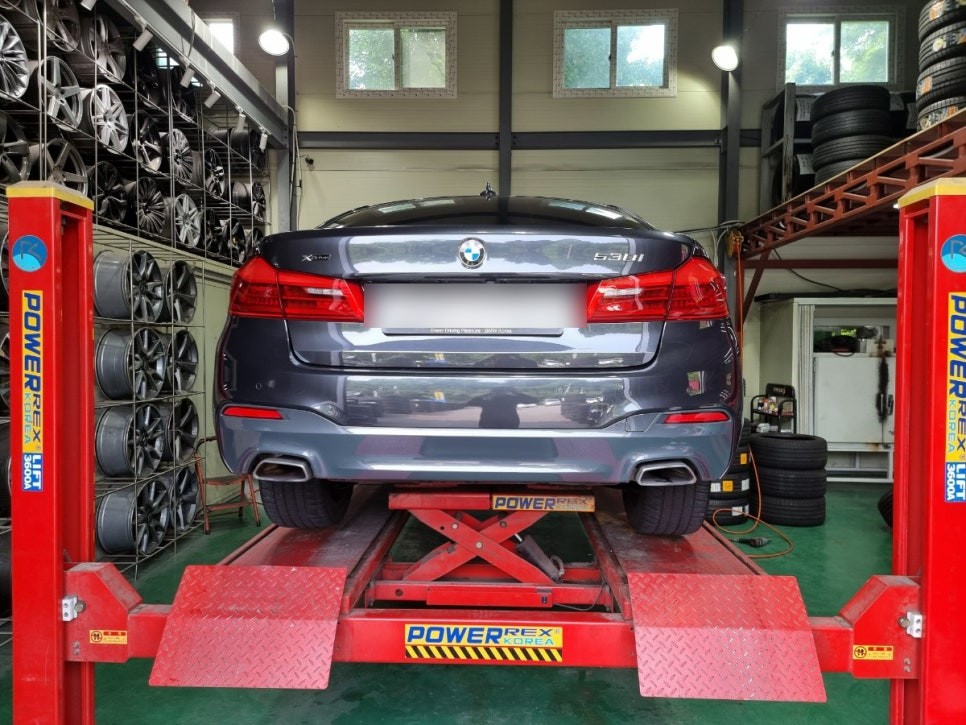 서울 경기북부 / [구리 남양주] ●bmw 530i● 미쉐린 파일럿스포츠 a/s 신품타이어교체 245 45 18 / 275 40 18 / 남양주, 강동, 하남, 송파 / 강남.송파.서초.동작.강동 광진.성동.동대문.중랑 남양주.구리.의정부.양주