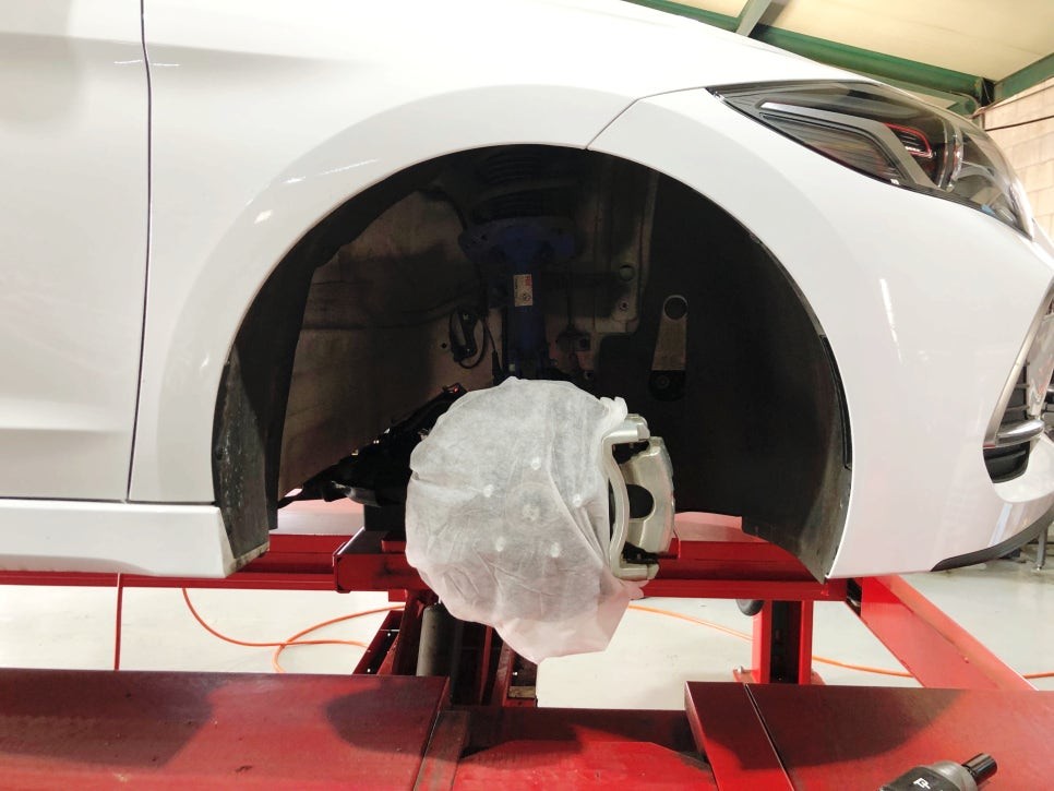 아반떼AD 인치다운 17인치 장착/CR-CAI휠/CR.CAI17인치휠장착/힐링타이어/남양주힐링타이어/휠튜닝/아반떼튜닝/아반테AD/남양주타이어/구리타이어/남양주휠튜닝/자동차튜닝 / 남양주, 강동, 하남, 송파