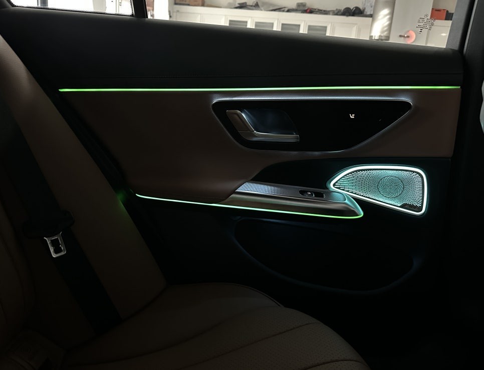 벤츠 W214 E300 - 4D 부메스터 전동트위터 플러스 미드레인지 엠비언트