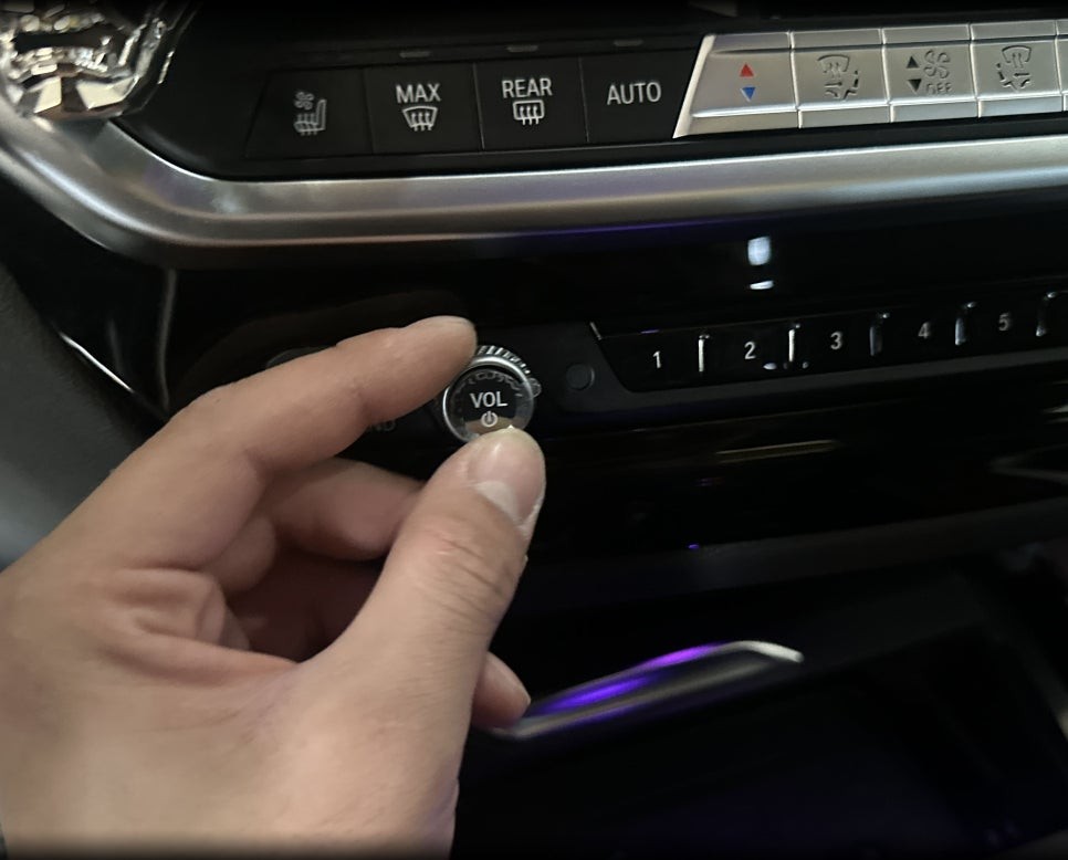 BMW G02 X4 콘솔 컵홀더 엠비언트 그리고 크리스탈 기어봉 세트 가즈아 / 전북 전주, 광주, 김제