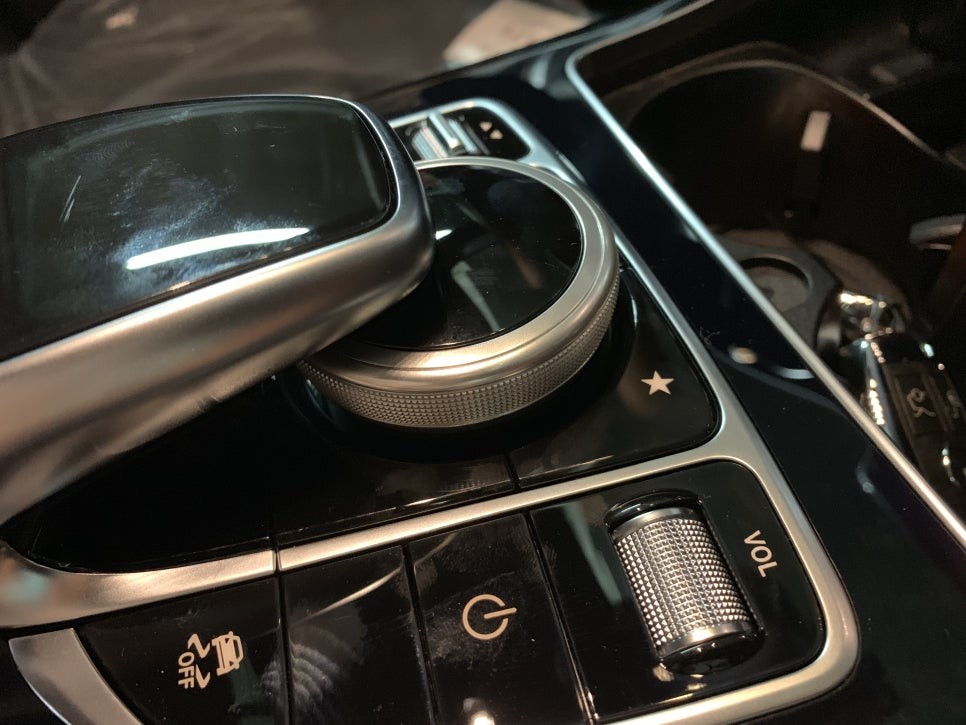 벤츠 GLC300 애플카플레이,안드로이드오토(터치도가능)