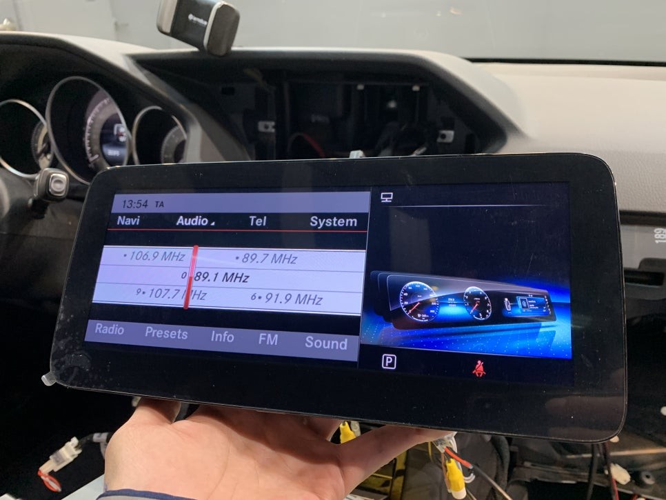벤츠 E220 안드로이드 올인원 교체, NTG-4500CE 고장