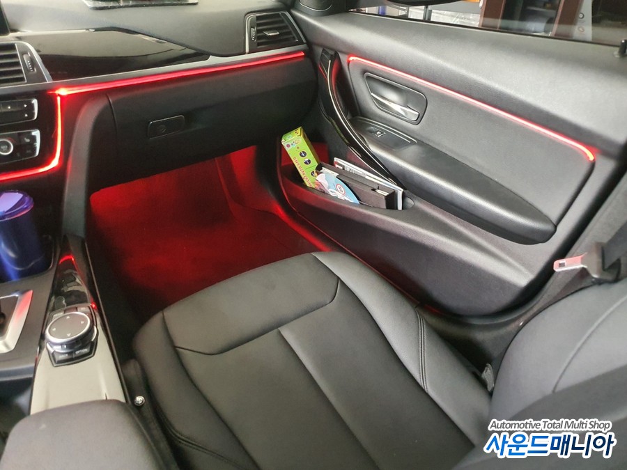 BMW 3시리즈 F30  엠비언트 라이트 시공 잘하는 사운드매니아 / 울산, 경남