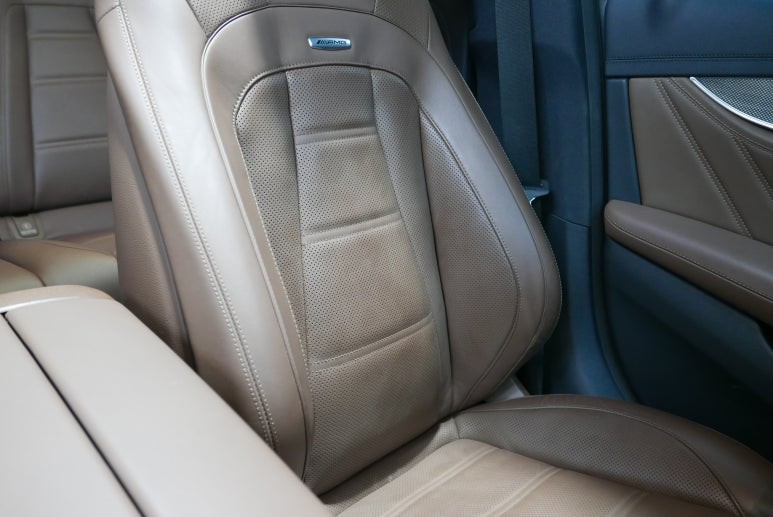 벤츠 E53 AMG 가죽시트 이염 복원 작업 (얼룩덜룩된 시트를 살려봤습니다)