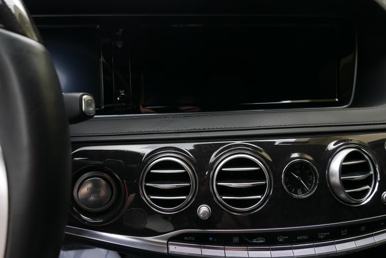 벤츠 S400 대시보드 내장재 복원 (실내에 아무때나 막 붙이지 마세요!! 돌이킬수 없음!)