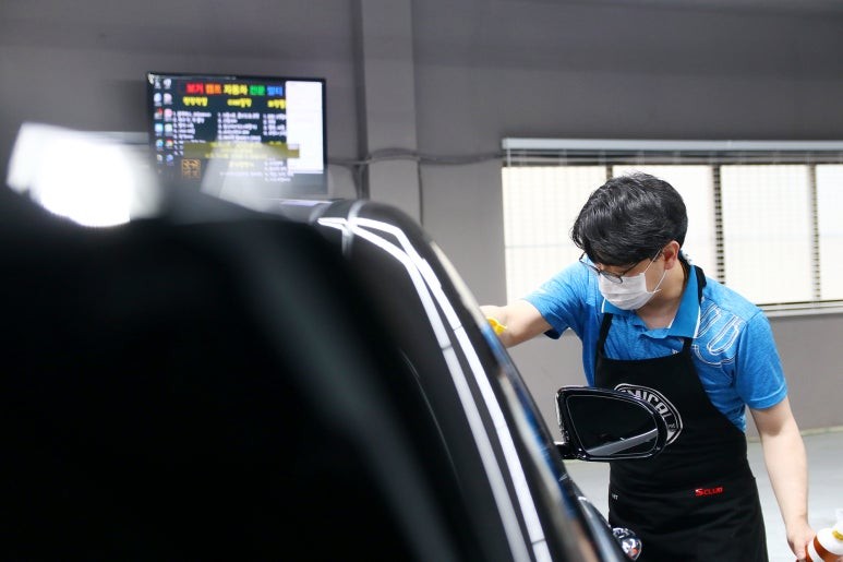 벤츠 S500L 광택 유리막코팅 그리고 시트크리닝까지.. (검정차의 포스를 회춘시켜드렸습니다)