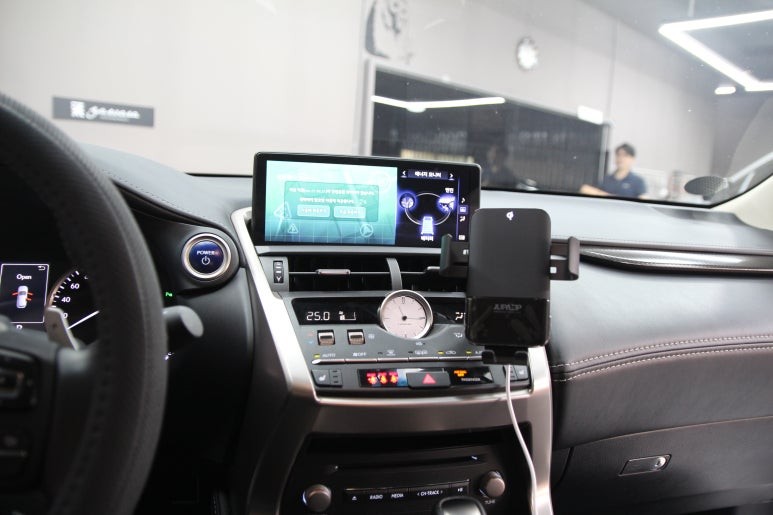 렉서스 NX300h 카플레이 모듈 장착 (애플유저라면 카플레이 아입니까! 이건 무선카플레이임!) / 부산, 기장, 양산