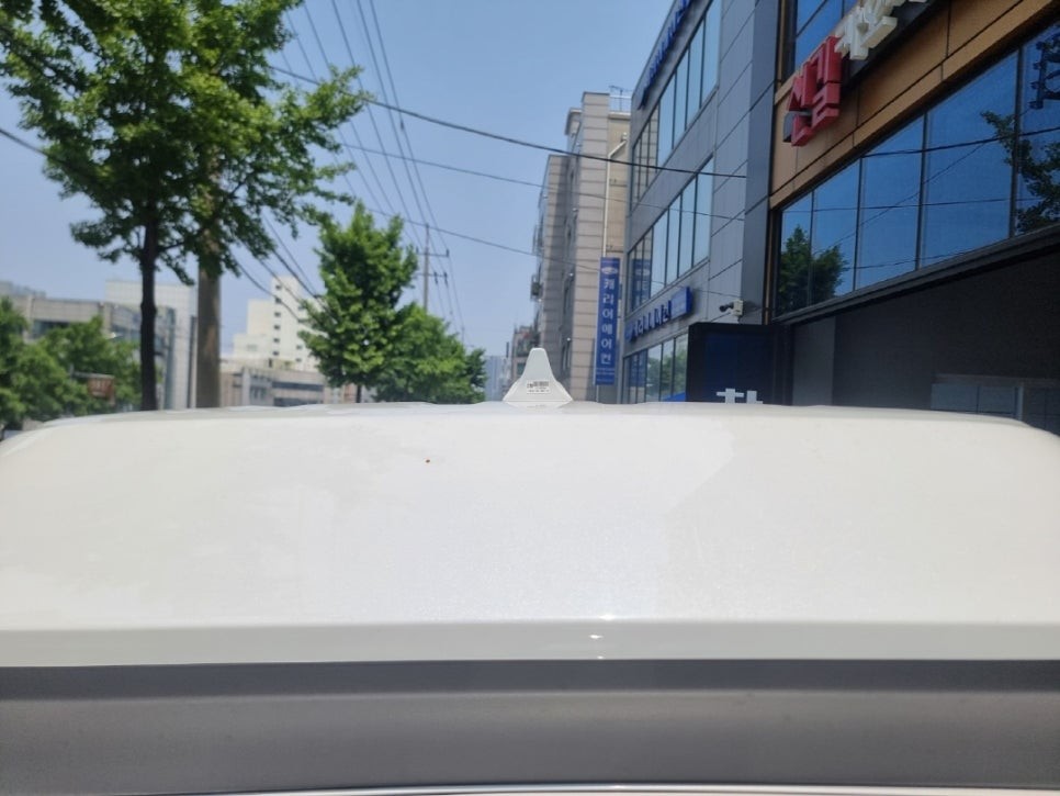 올뉴카니발 샤크안테나 교체 순정품으로 수신률UP!