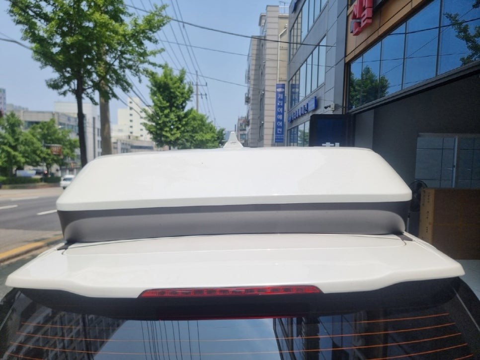 올뉴카니발 샤크안테나 교체 순정품으로 수신률UP!