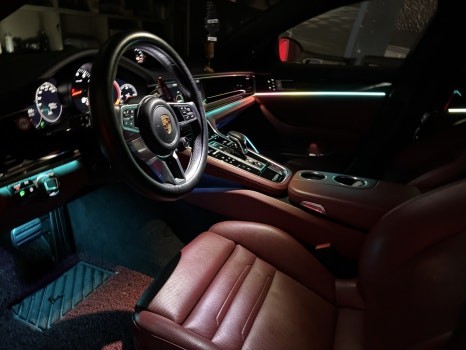 포르쉐 파나메라 광주 엠비언트 실내튜닝 해보자! / 광주 북구