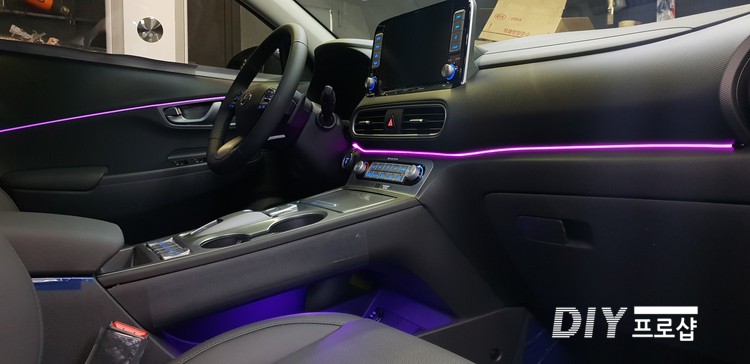 대구 코나 전기차 스마트 엠비언트 라이트 장착 (대구LED튜닝 대구LED수리 )다이프로샵 / 대구 남산동