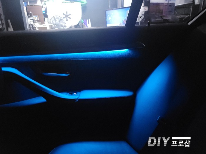 BMW F10 520D 비노출 엠비언트 라이트 무드등 풋등 시공 대구 다이프로샵 경남 부산 울산 대전 경북