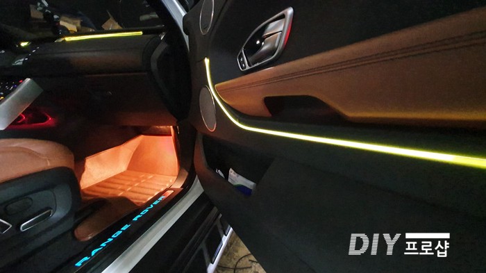 레인지로버 이보크 스마트 엠비언트라이트 무드등 시공 대구 다이 프로샵 / 대구 남산동