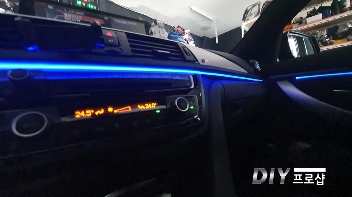 BMW 420D 4시리즈 실내튜닝의 꽃 스마트 엠비언트 라이트 무드등 시공 대구 다이프로샵 KC인증 / 대구 남산동