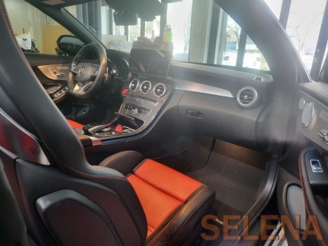 벤츠 w205 c63amg 카브리올레 송풍구 + 스피커 + 64색 엠비언트 인스톨