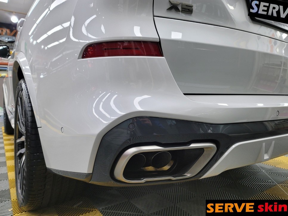 BMW X5 리어 범퍼 복원 수리