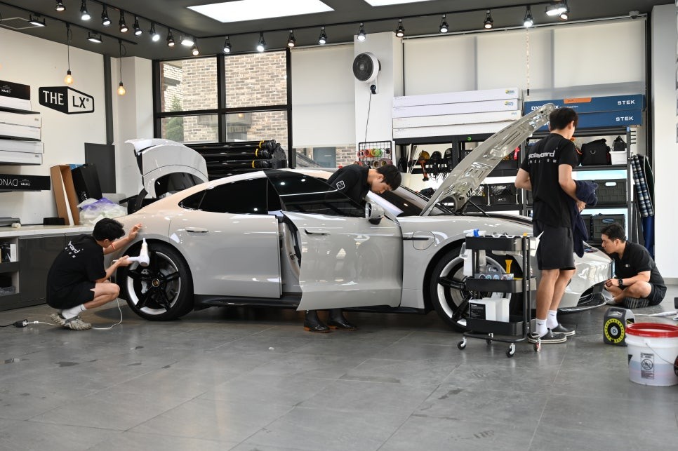 포르쉐 전기차 타이칸GTS 신차패키지, 전체PPF는 에스팩토리에서 / 동탄 영천동