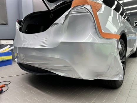 동탄 메탈릭 실버 테슬라 모델y 랩핑 고광택 필름 선택방법. / 수원시 영통구 매탄동