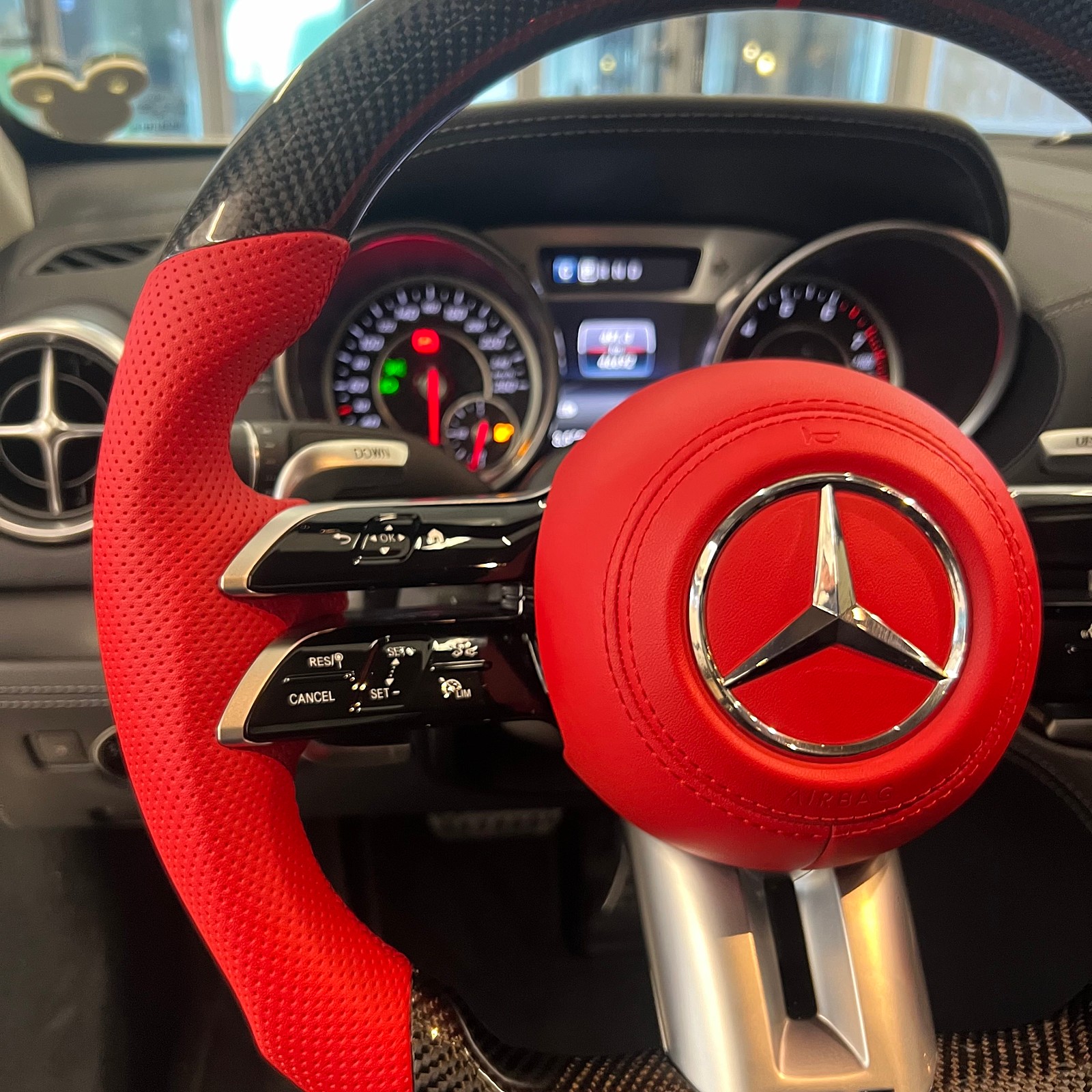 벤츠 R231 SL400 후기형 모델 최신형 AMG 잠자리핸들 교체해봤습니다 컨버젼은사랑입니다