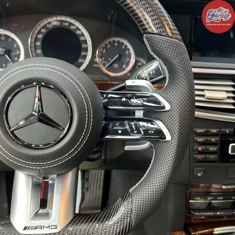 벤츠 W212 E300 잠자리카본핸들 교체 , 최신형AMG카본핸들D컷 순정레트로핏