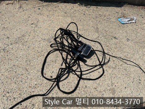 인천 / BMW 7시리즈 g11 검단 블랙박스 아이나비 QXD1 출장 시공 / 서구.계양.부평