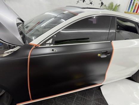 춘천전체랩핑 - 아우디 A7 전체랩핑 제거 사틴블랙시공 - 킹드레스 / 춘천시 후평동