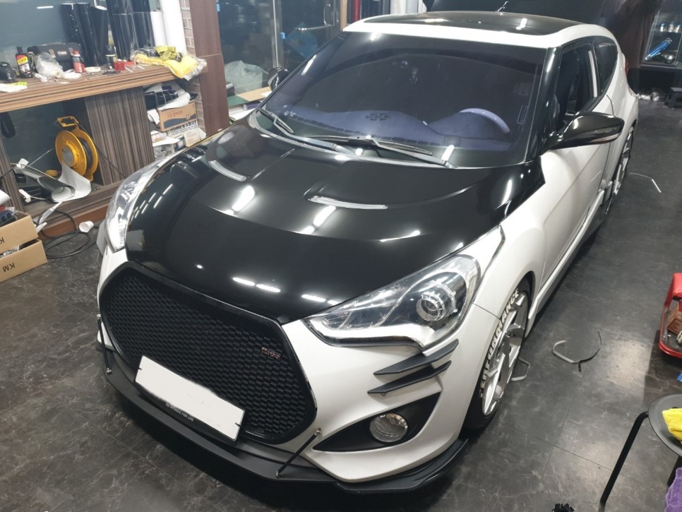 벨로스터터보부분랩핑, 본넷, 트렁크부분랩핑, 에이버리, 유광블랙,포인트랩핑, 전체랩핑,수원병점,화성오산,평택랩핑,카스킨,가르시아카스킨 / 화성 반정로