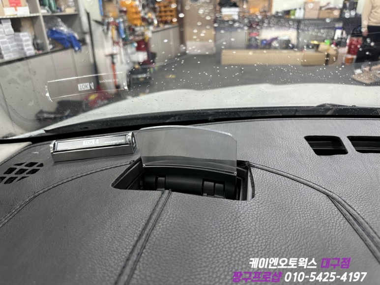 대구 SM6 순정 헤드업디스플레이(HUD) 대시보드 가공 매립 장착 / 대구 북구, 구미, 경산