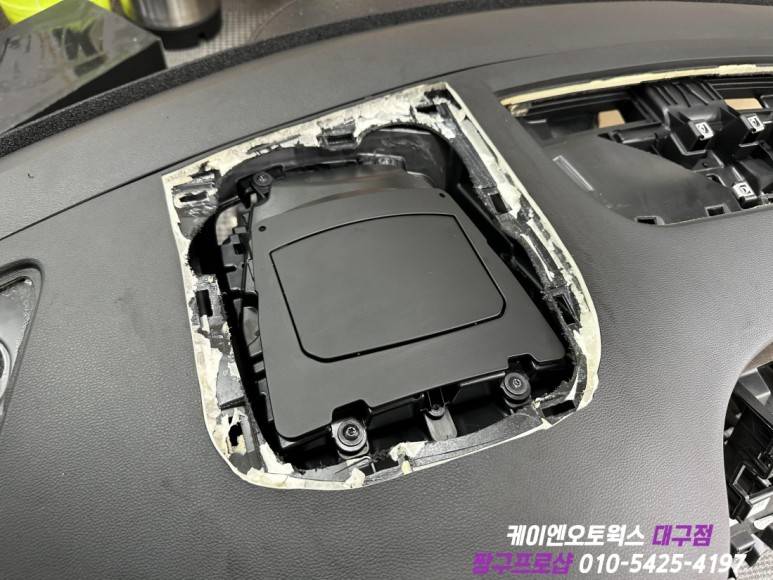 대구 SM6 순정 헤드업디스플레이(HUD) 대시보드 가공 매립 장착 / 대구 북구, 구미, 경산