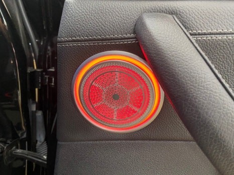 BMW X4 실내 앰비언트 튜닝, 컬러 연동으로 완성도 높인 시공기 / 인천 서구