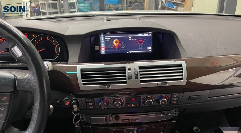 BMW 740i 안드로이드올인원 후방카메라