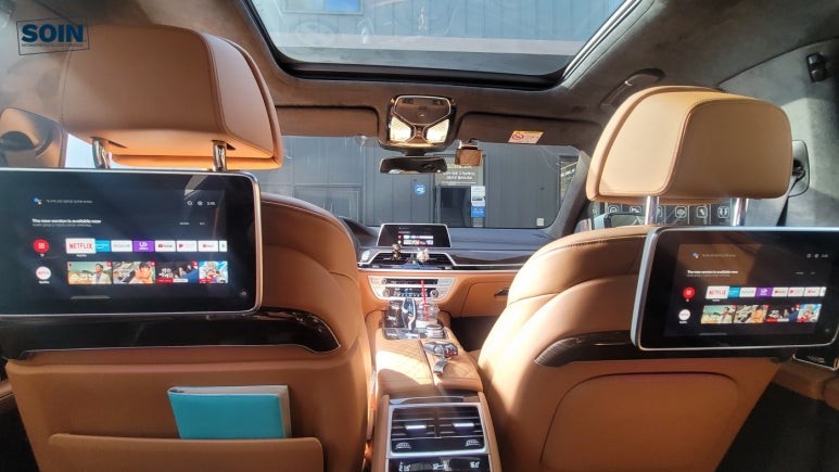 인천 BMW 730LD 순정리어모니터에서 유투브 시청가능한 셋탑박스 장착