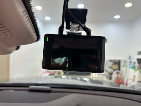 송파구 삼전동 블랙박스 카앤샵  벤츠 E300 블랙박스 보조배터리   아이나비 블랙박스 Z9000 + 엘 파워 보조배터리 설치 방법 후기
