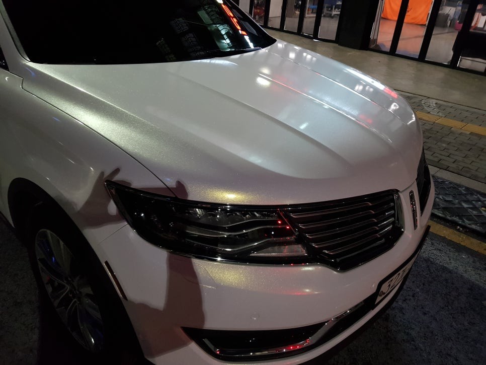 일산 화이트 랩핑전문점[코션코리아 일산점]링컨mkx KPMF-화이트 스타라이트 골드 전체랩핑 / 고양시 덕양구 신원동